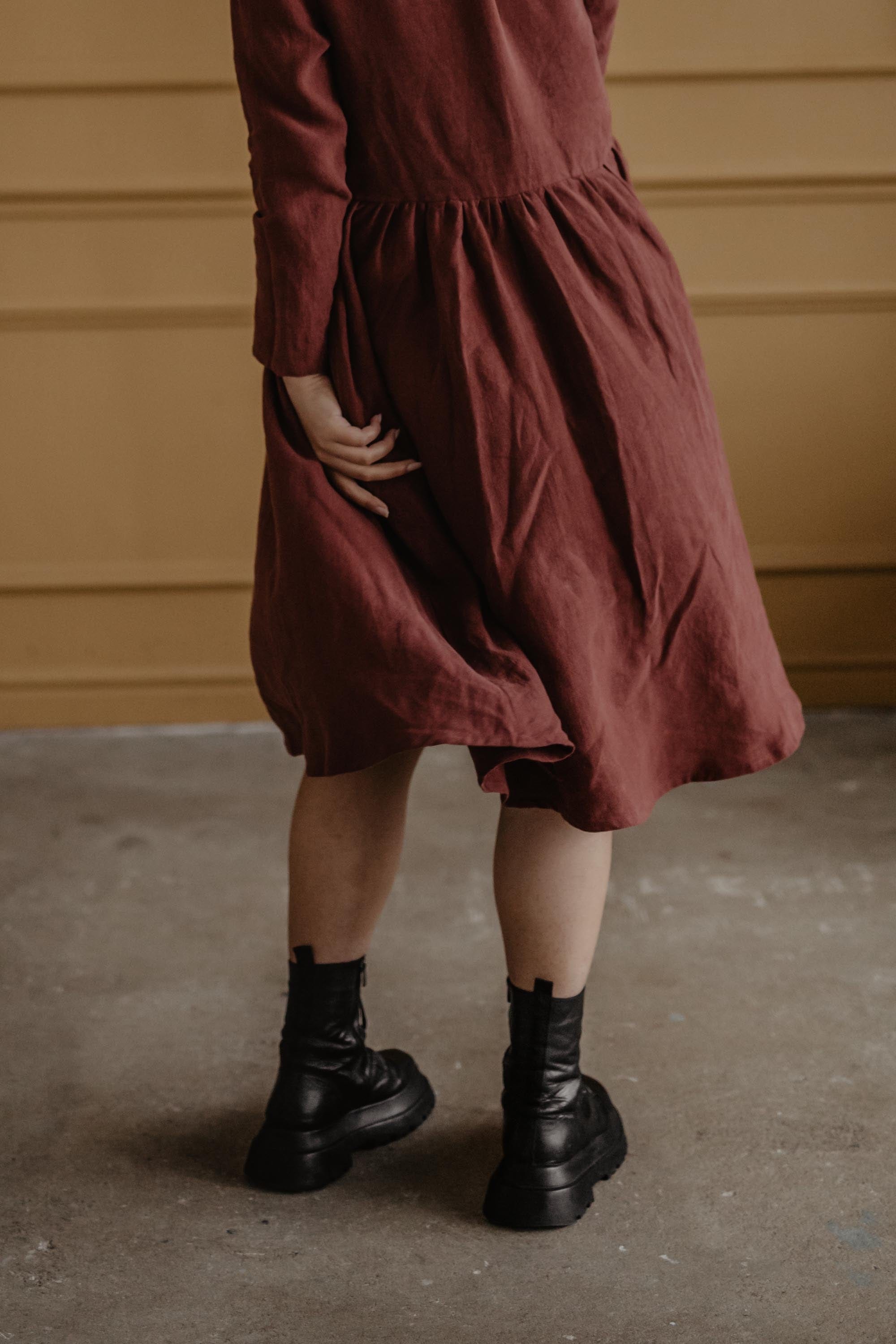 Leinenkleid LAPLAND in Midilänge - Terrakotta