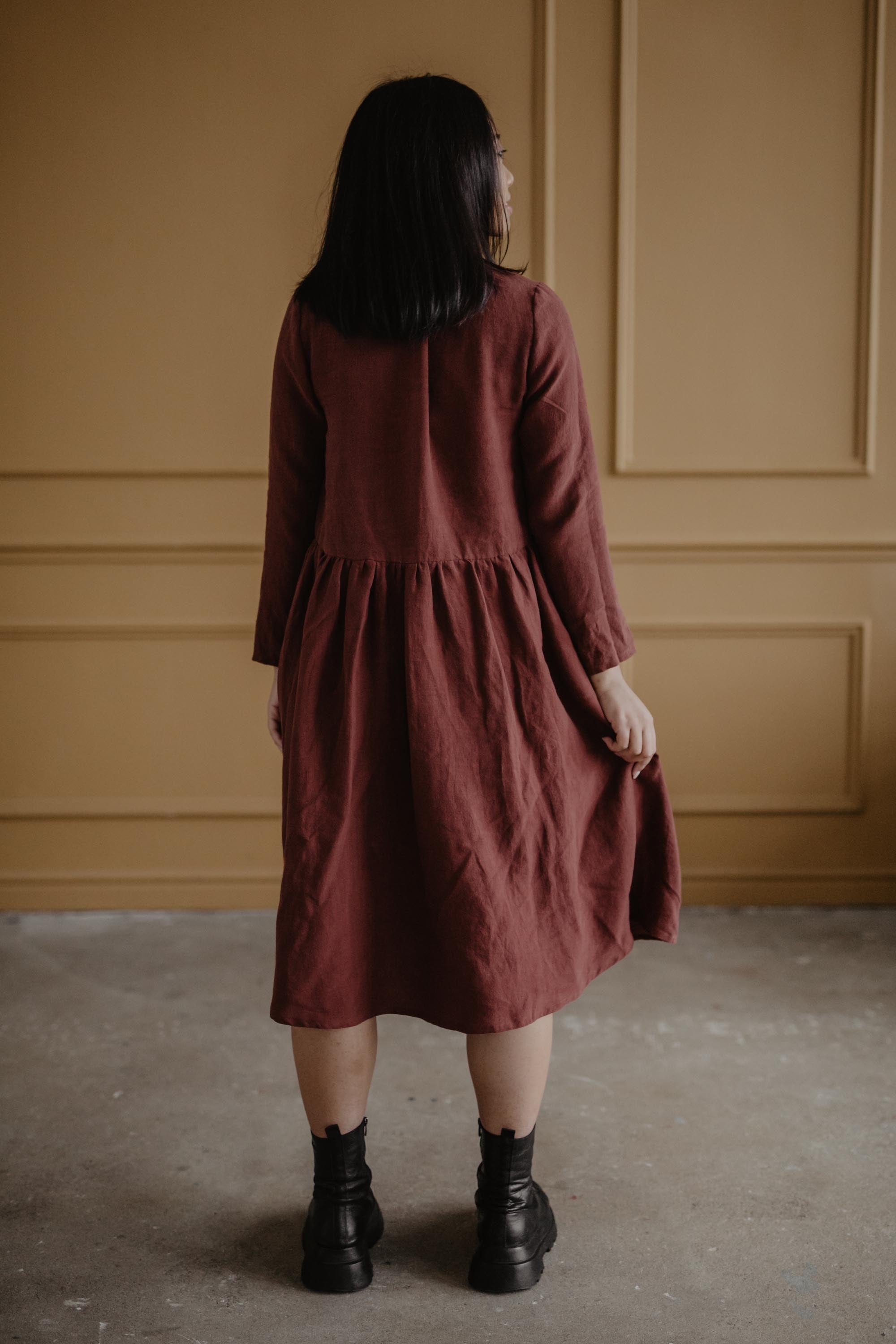 Leinenkleid LAPLAND in Midilänge - Terrakotta