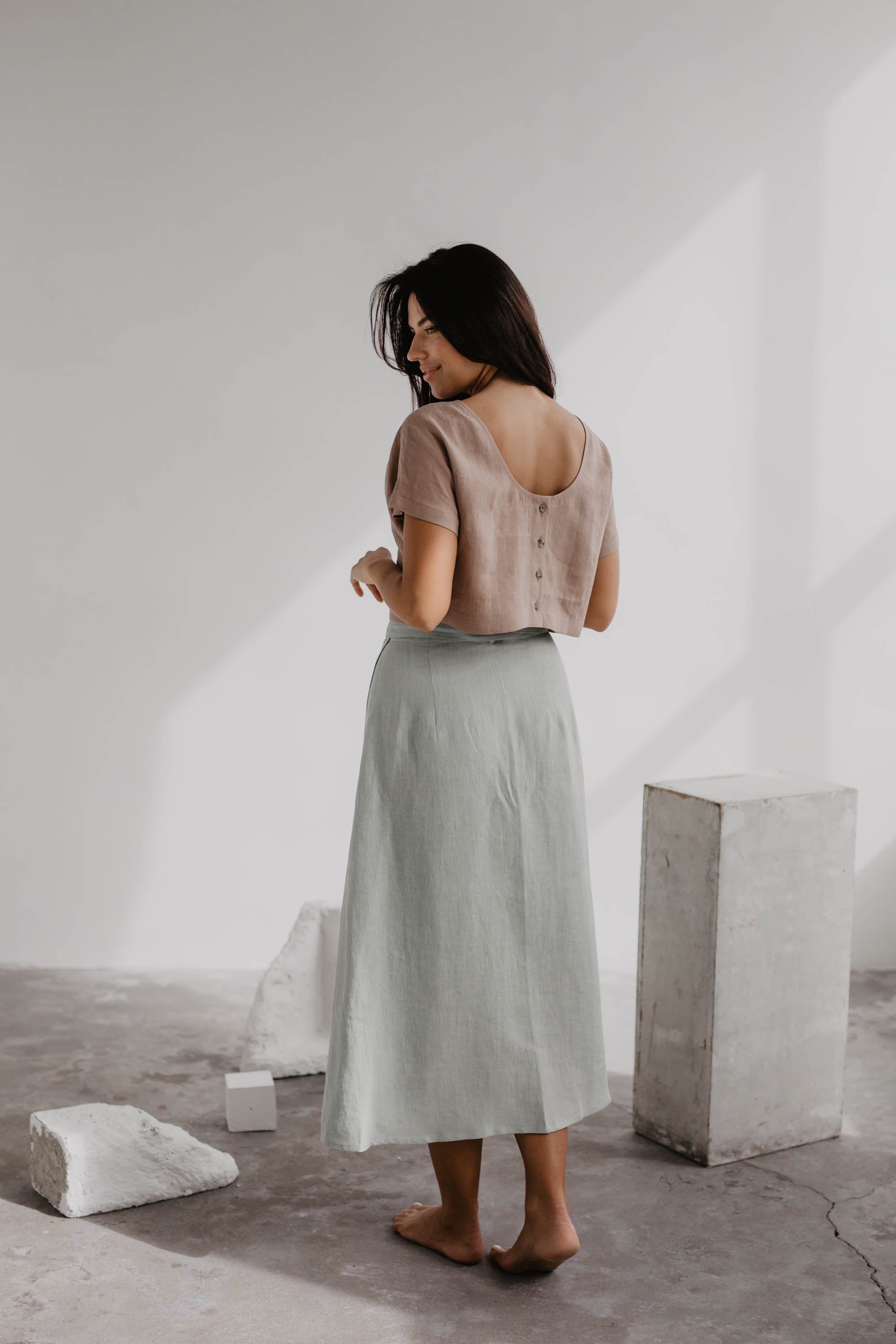 Leinencroptop LISA mit Knöpfen - Rosenbraun
