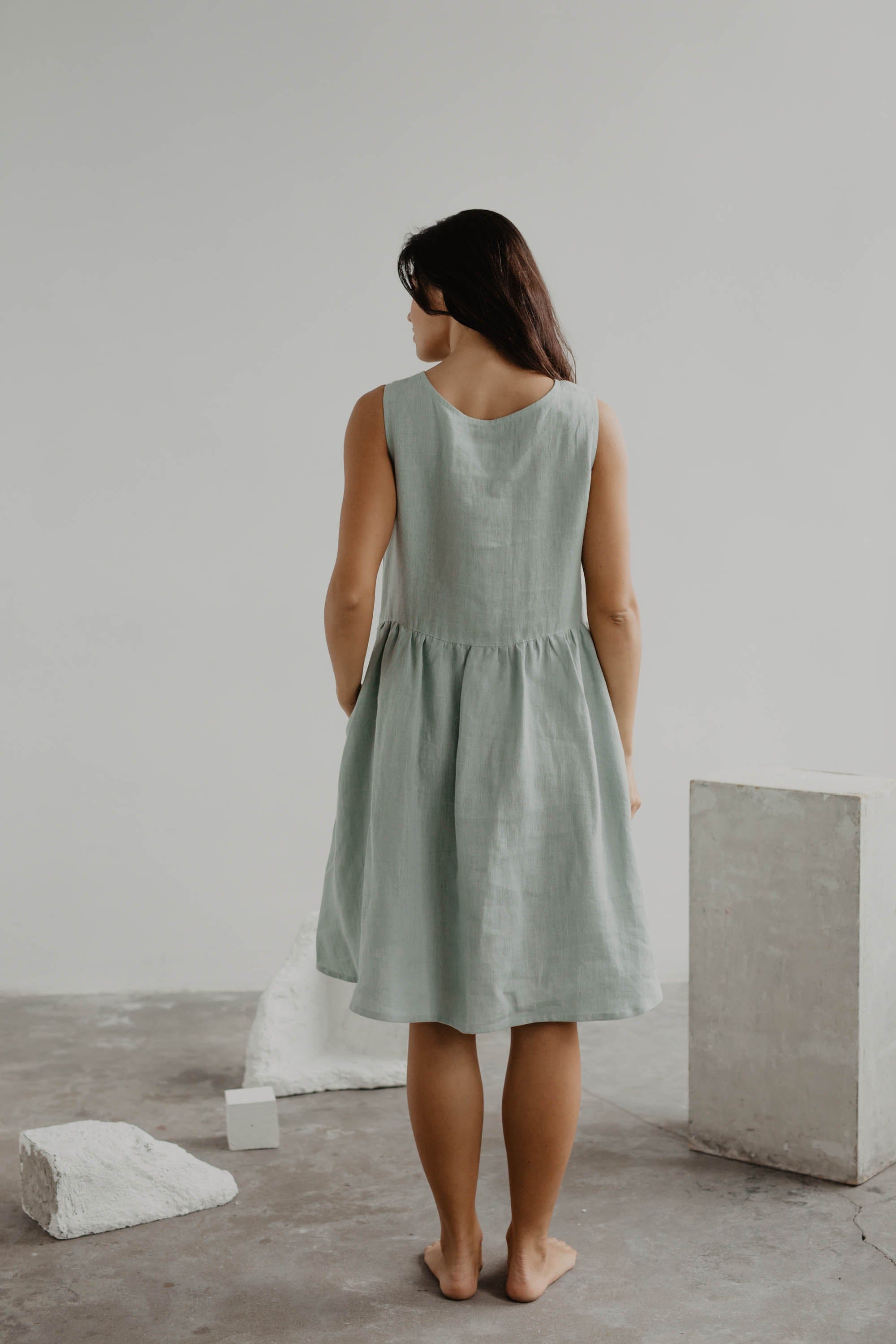 Ärmelloses Leinensommerkleid HAZEL - Salbeigrun
