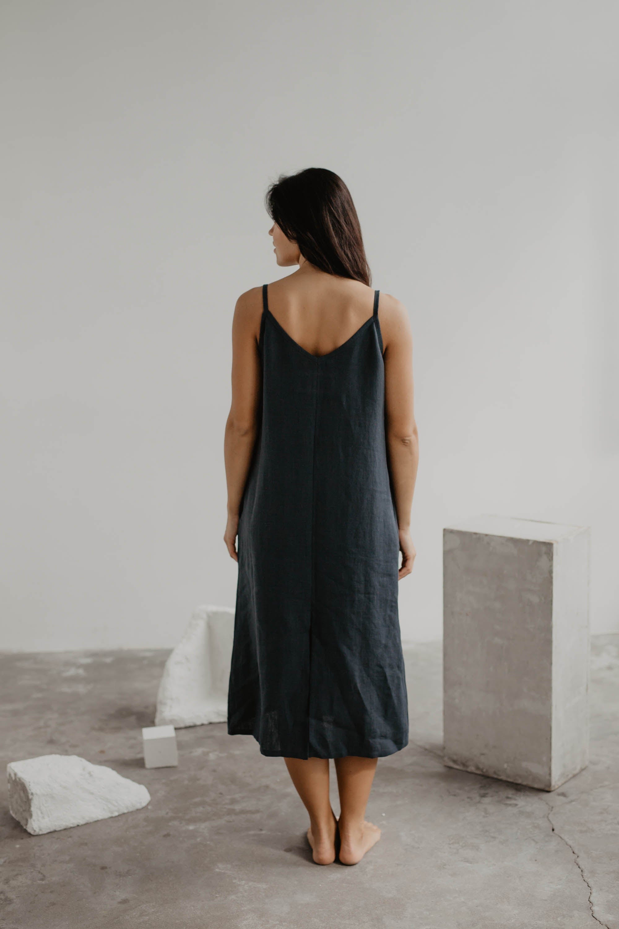 Langes Leinenkleid JAKARTA - Anthrazit