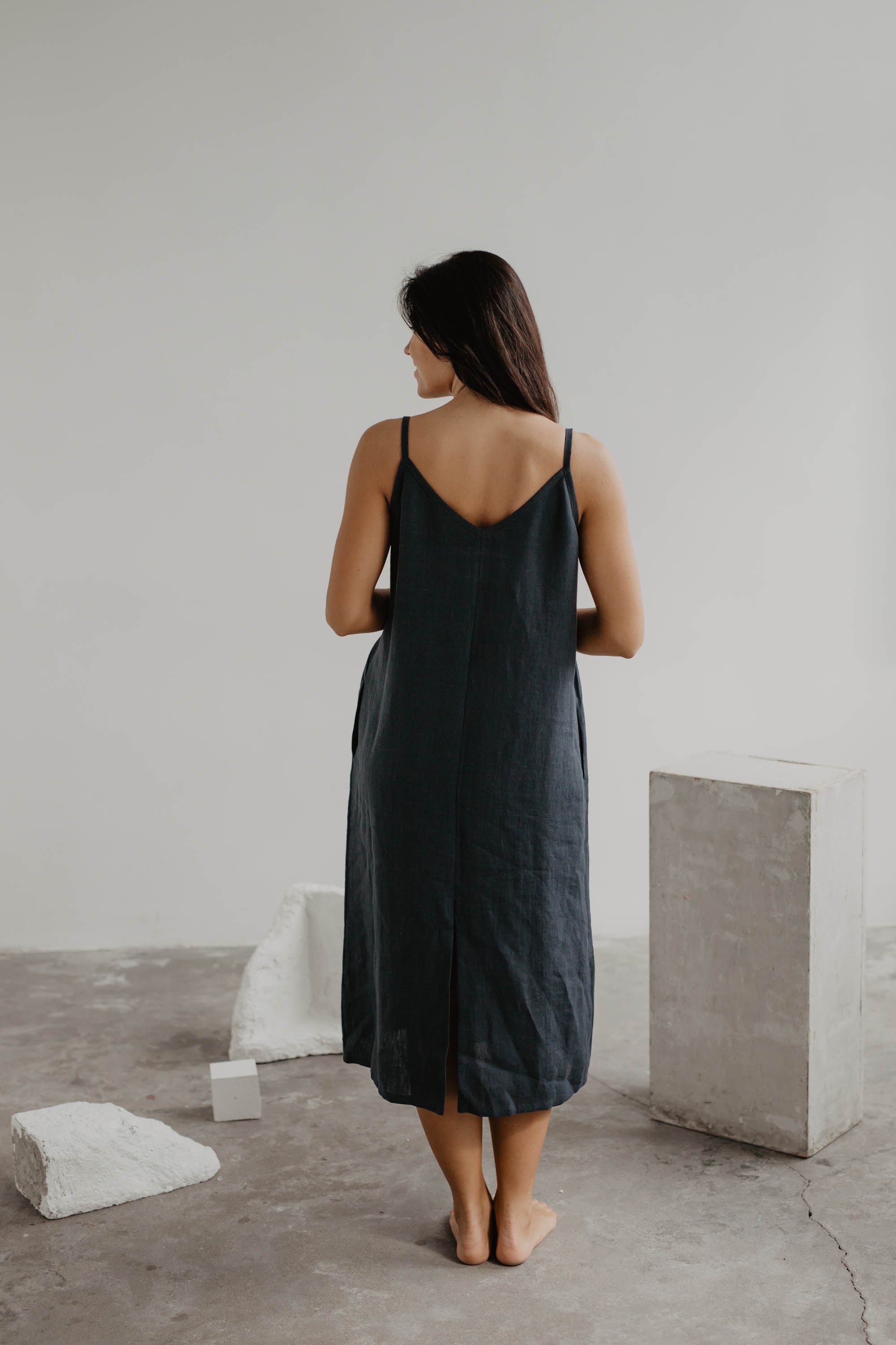 Langes Leinenkleid JAKARTA - Anthrazit
