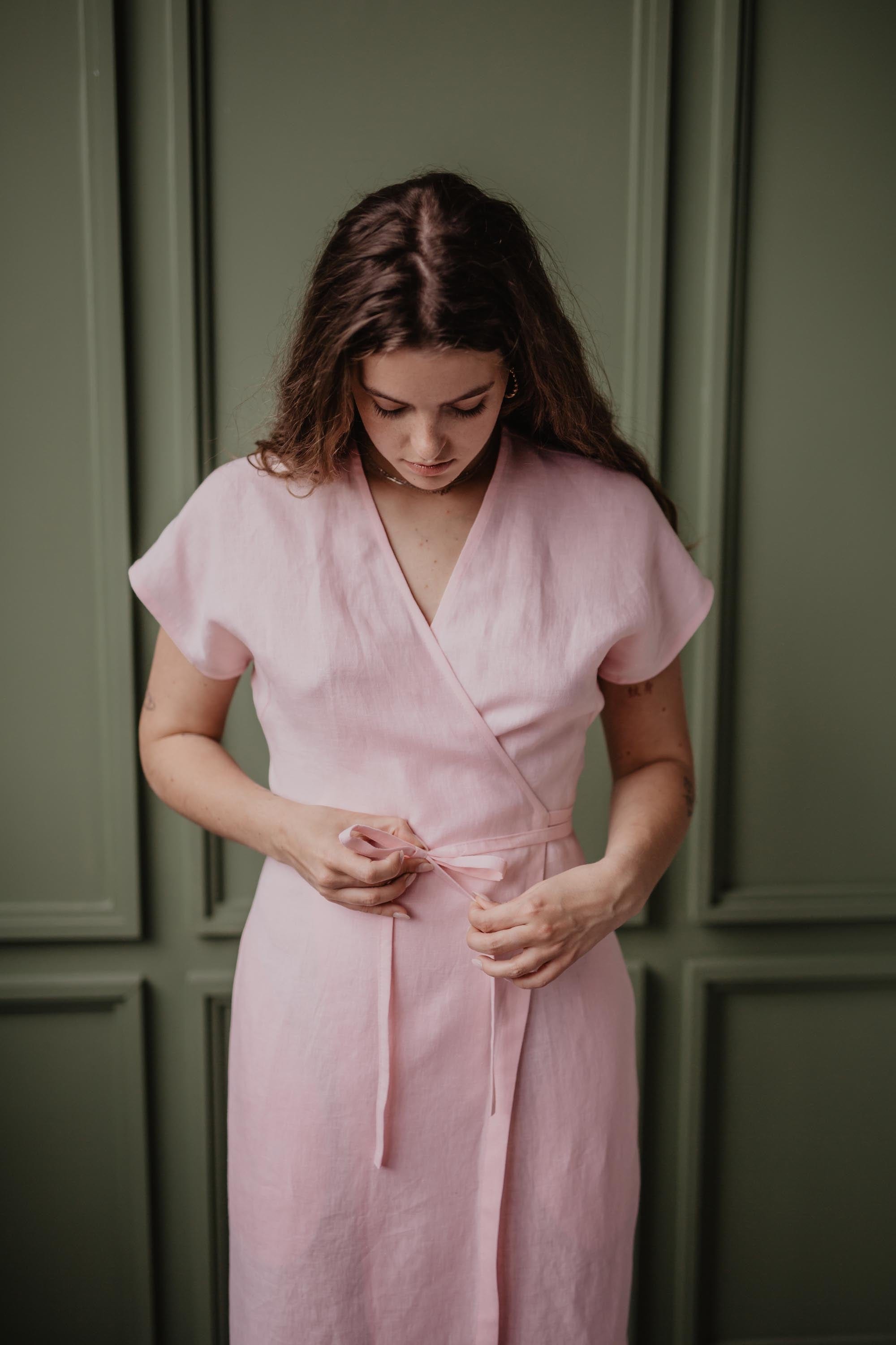 Leinenwickelkleid OLIVIA - Viva Magenta