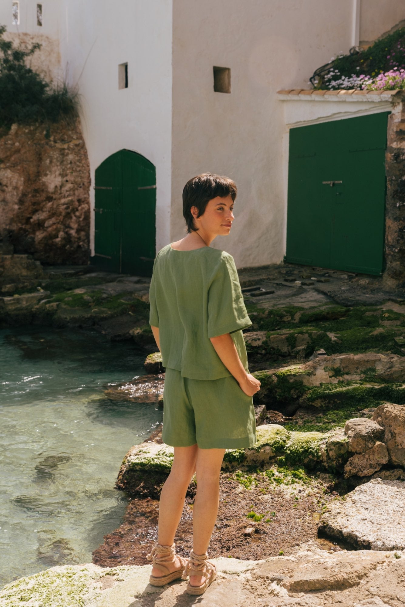 Klassische Leinenshorts BETTY