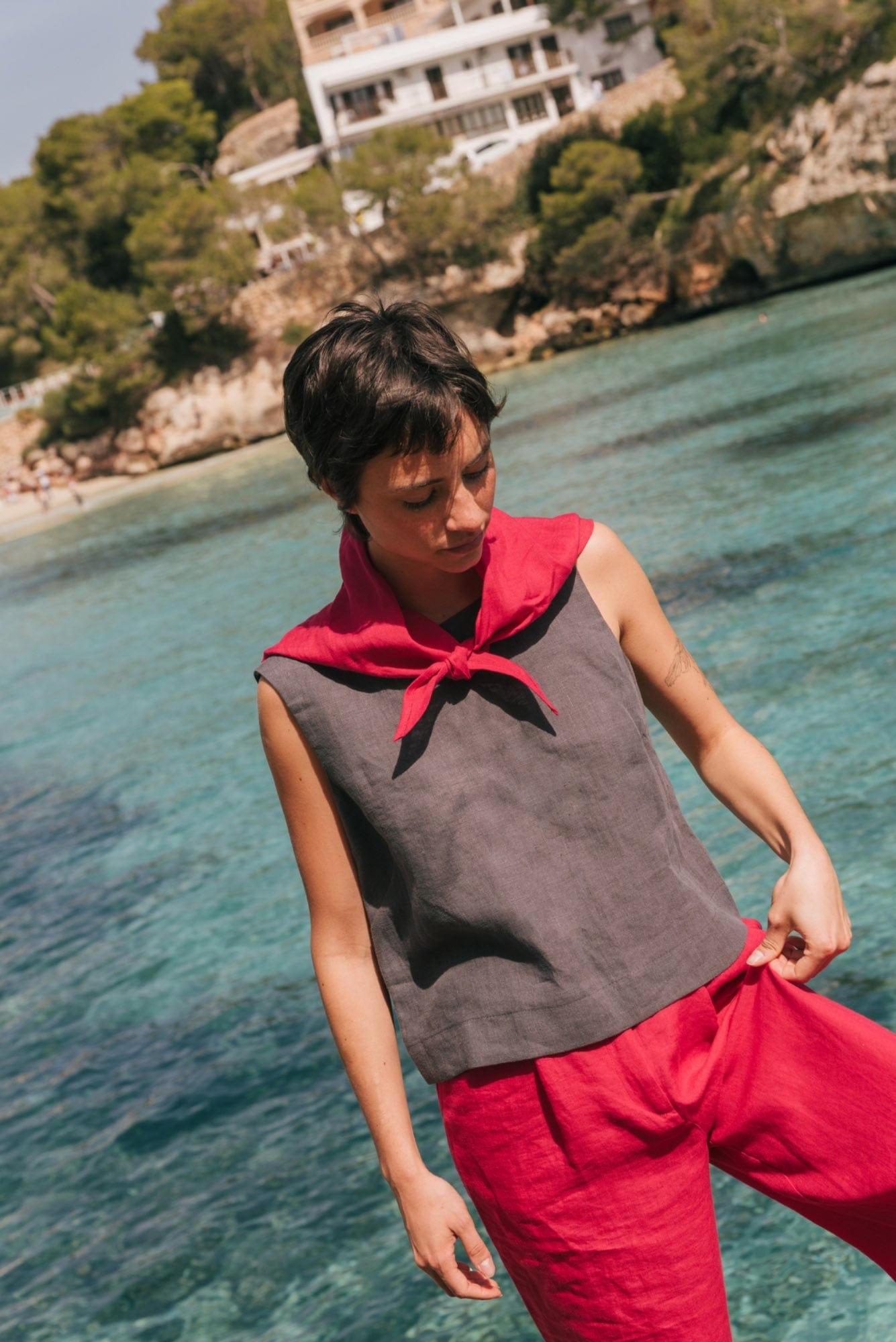 Klassisches ärmelloses Leinentop LUCIA - Anthrazit