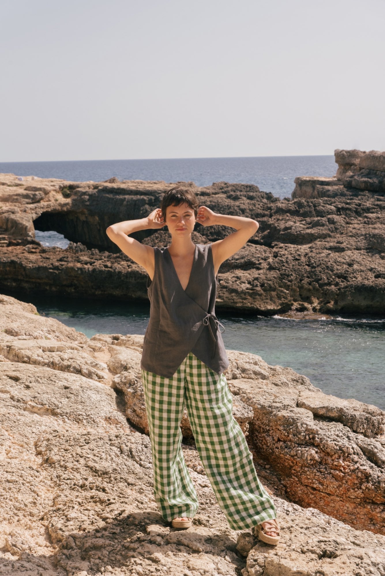 Ärmelloses Leinentop BLANCA