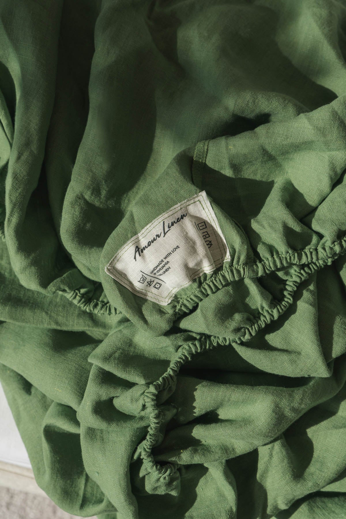 Spannbettlaken aus Leinen in Matcha Grün