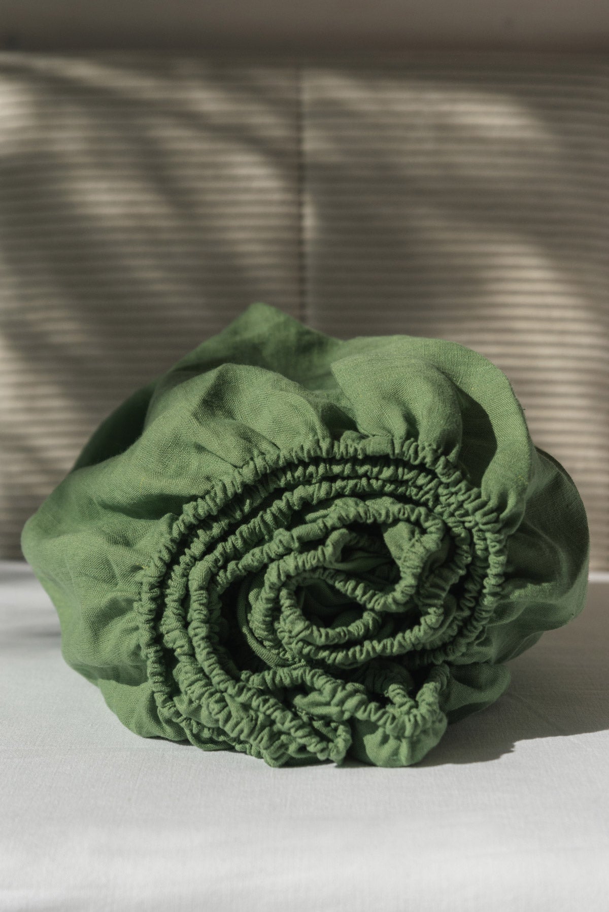 Spannbettlaken aus Leinen in Matcha Grün