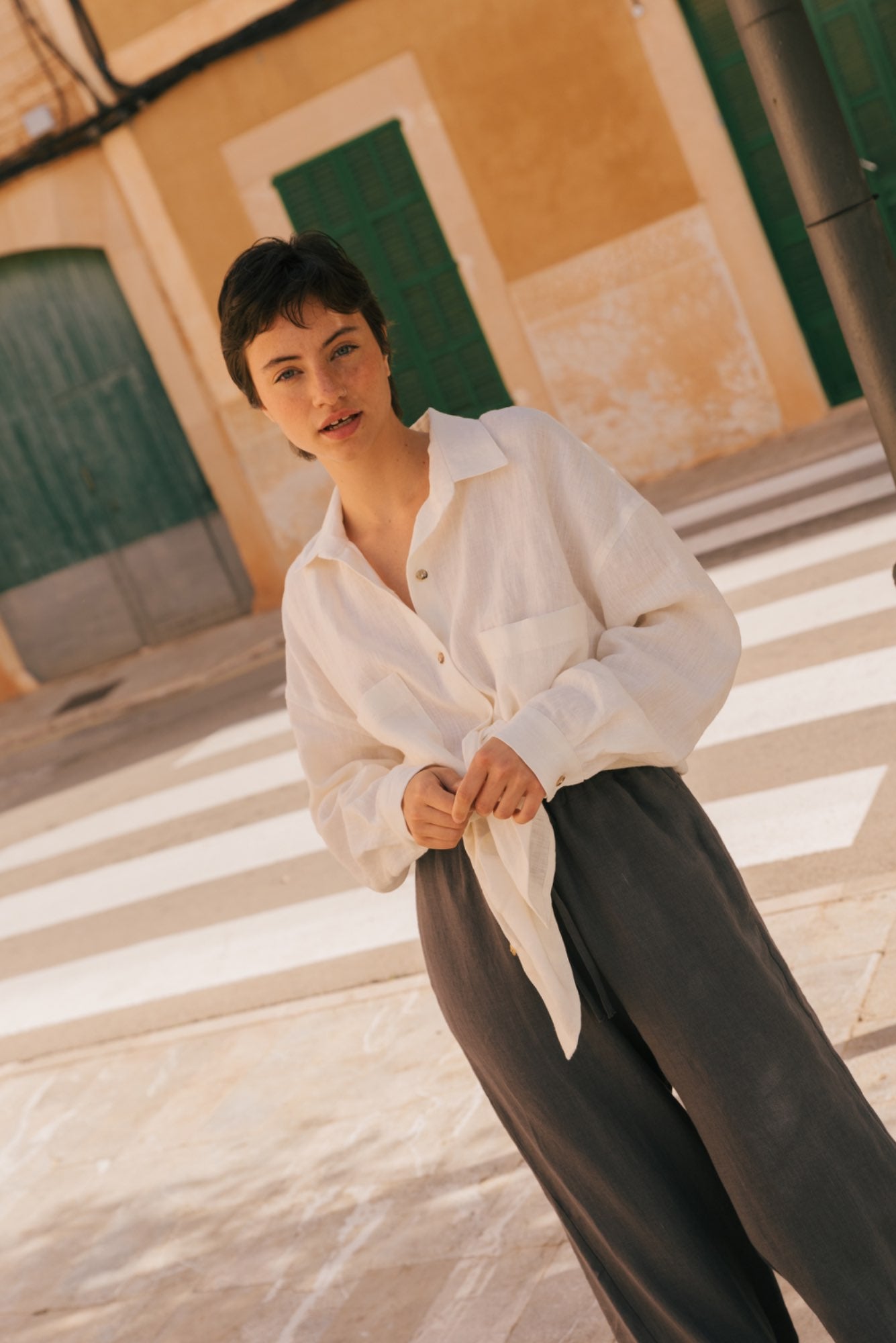 Leinenhemd MOLLY mit übergroßem Kragen