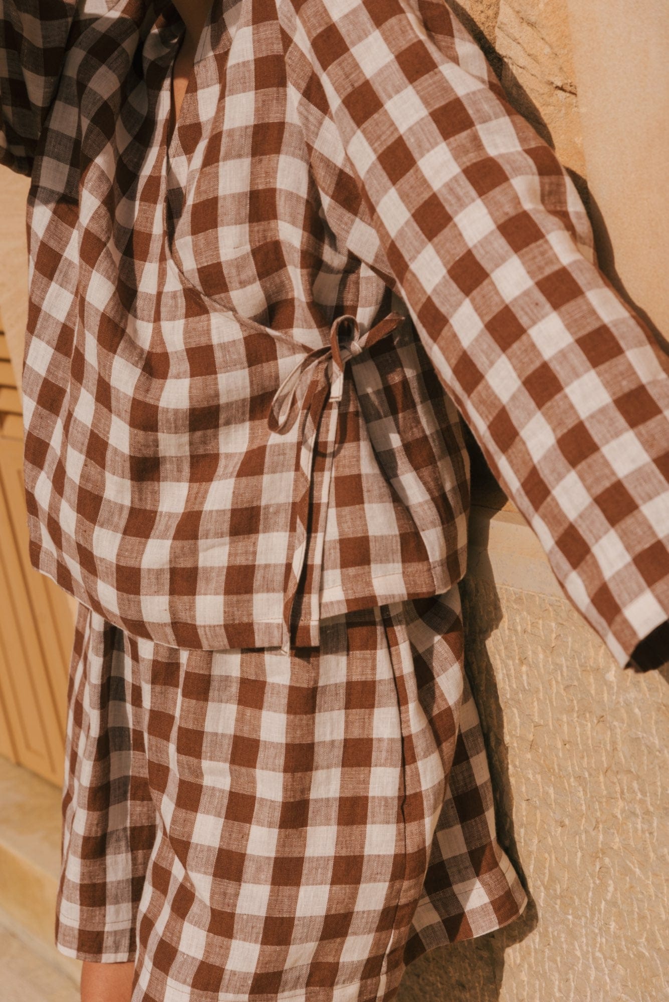 Klassische Leinenshorts BETTY - Mokka Gingham