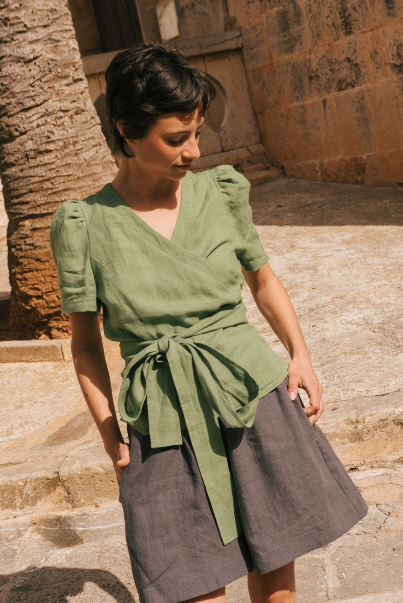 Klassische Leinenshorts BETTY - Anthrazit