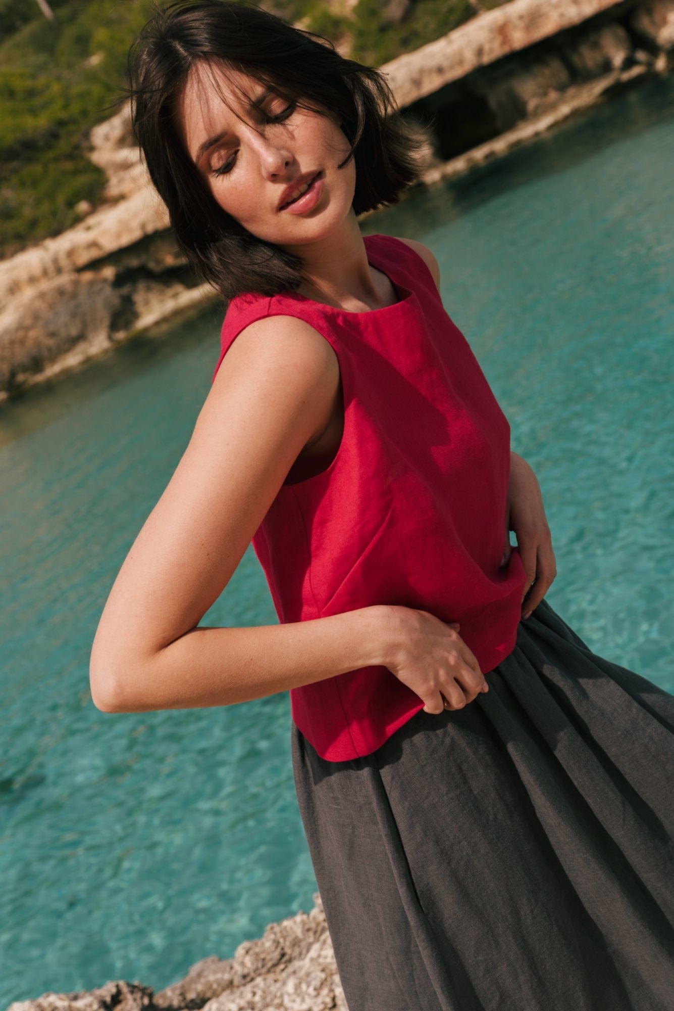 Klassisches ärmelloses Leinentop LUCIA - Viva Magenta