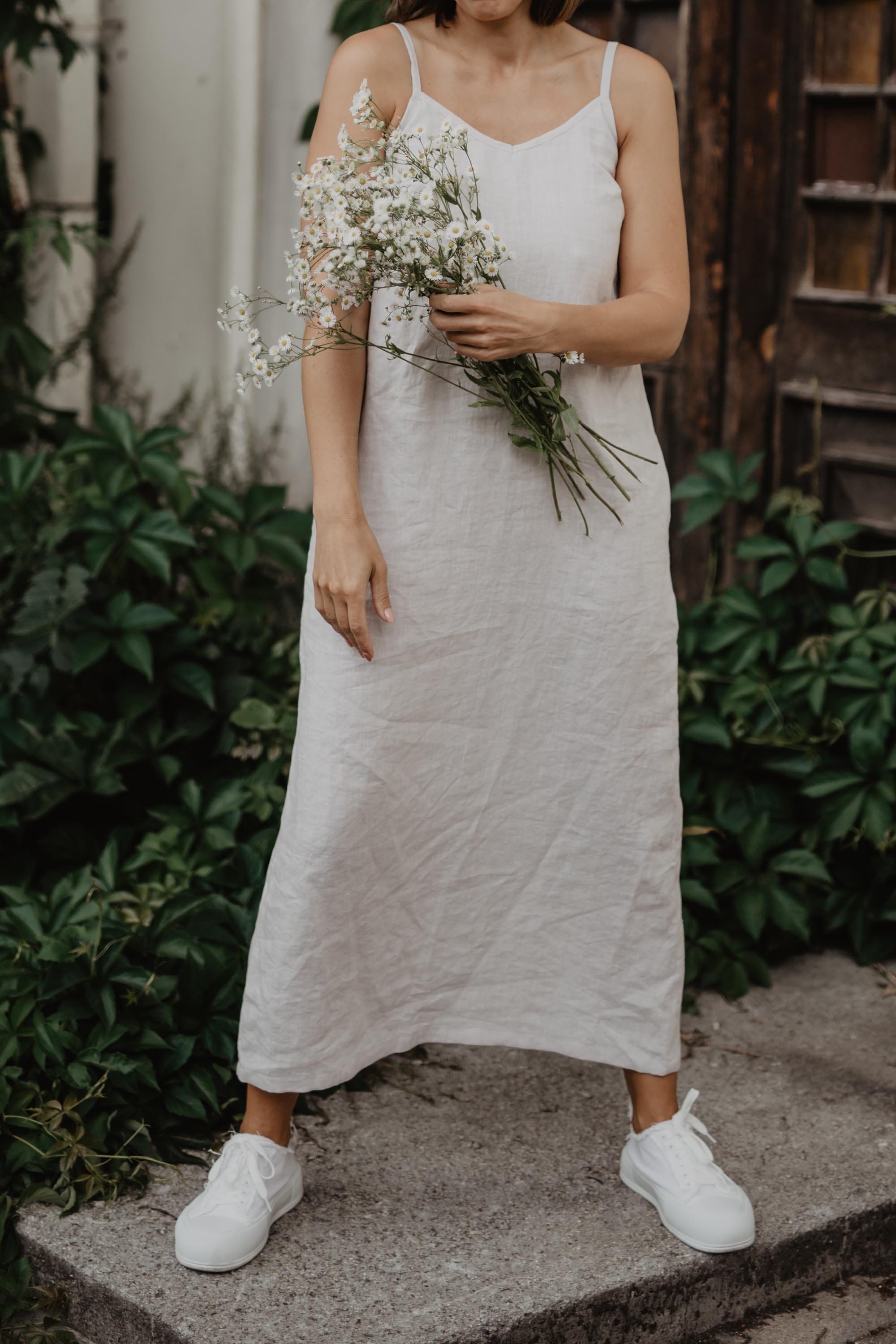 Langes Leinenkleid JAKARTA - Creme
