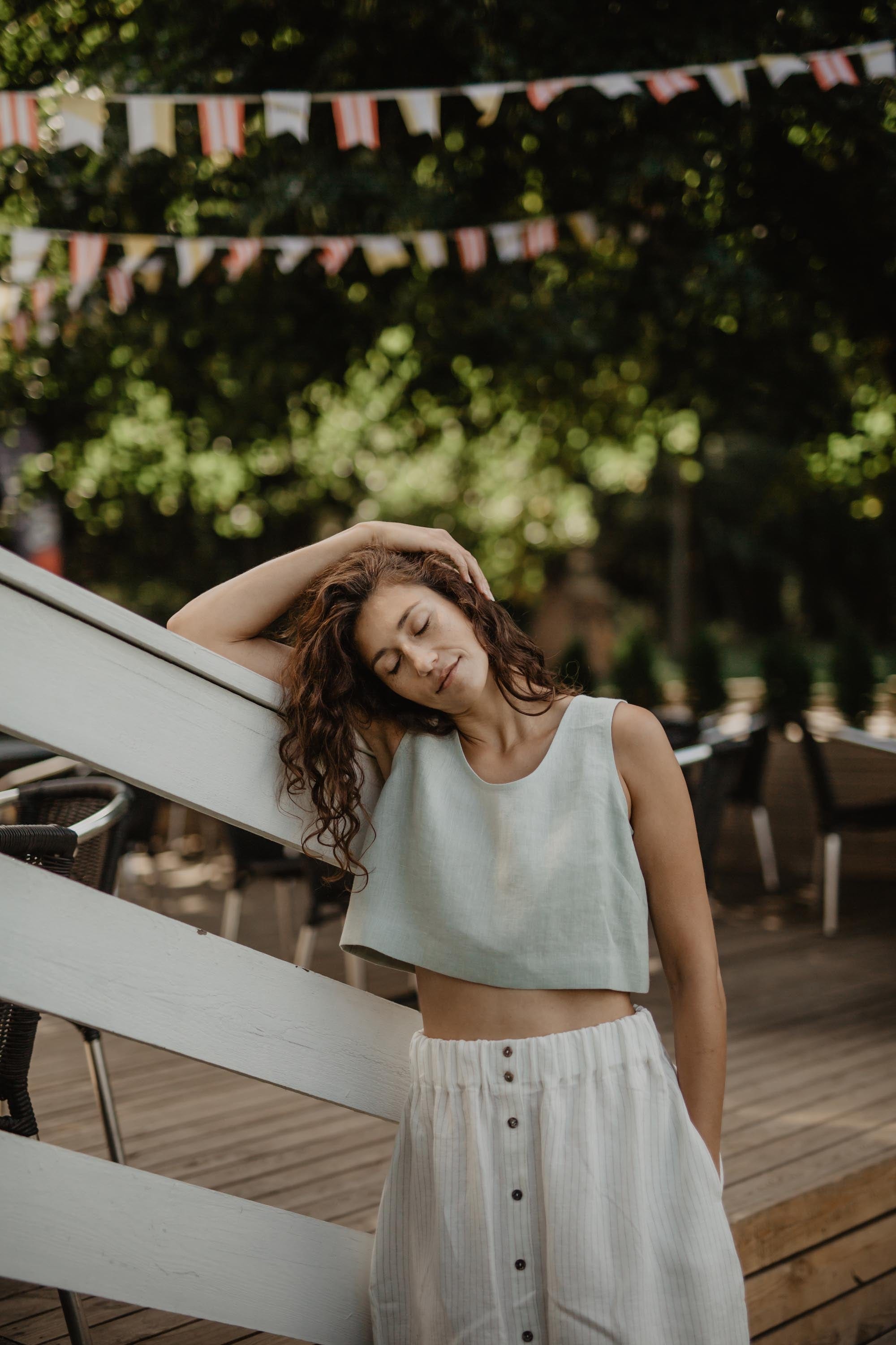 Mini-Crop-Top aus Leinen PIPPA - Salbeigrun