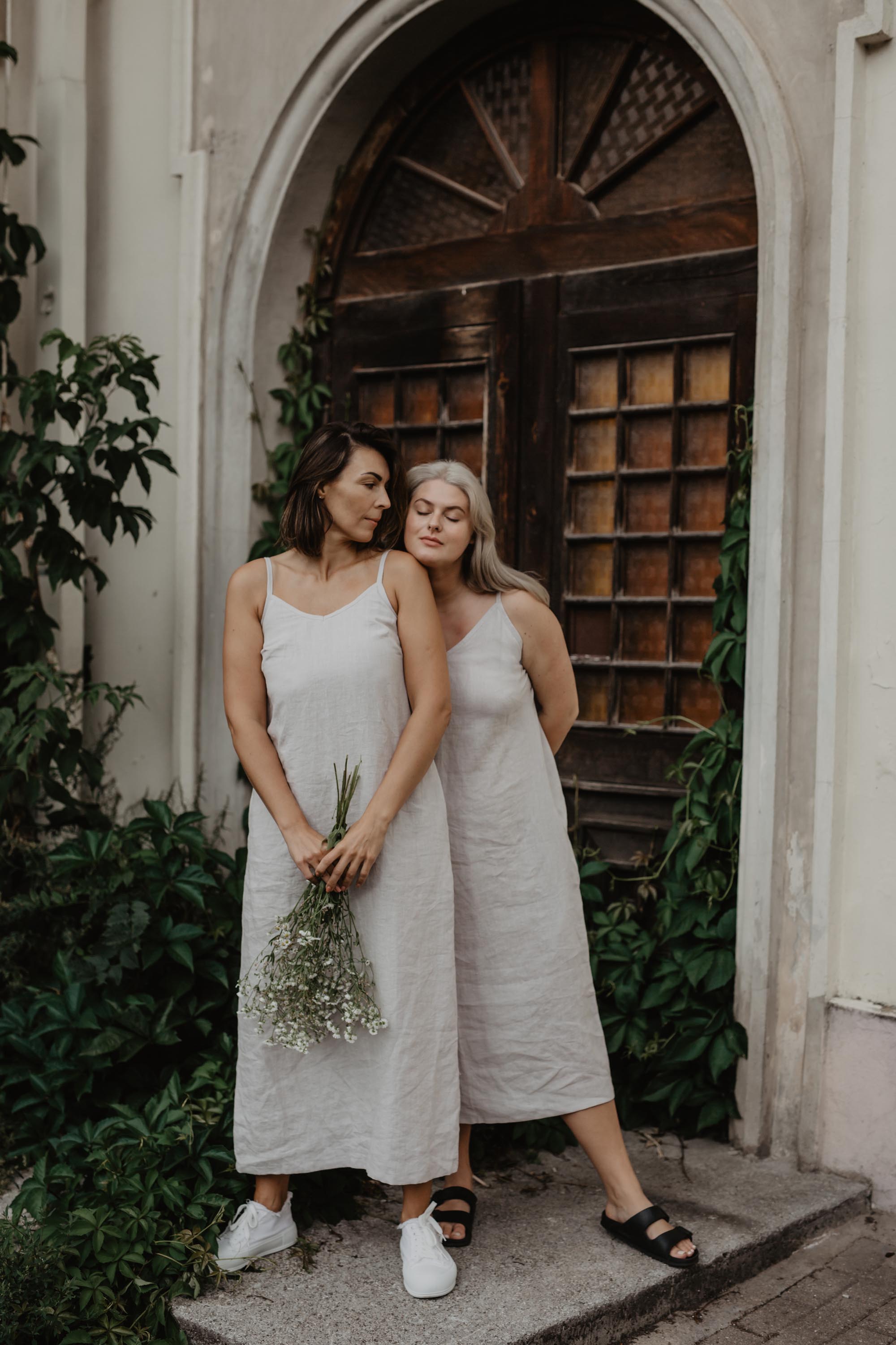 Langes Leinenkleid JAKARTA - Creme