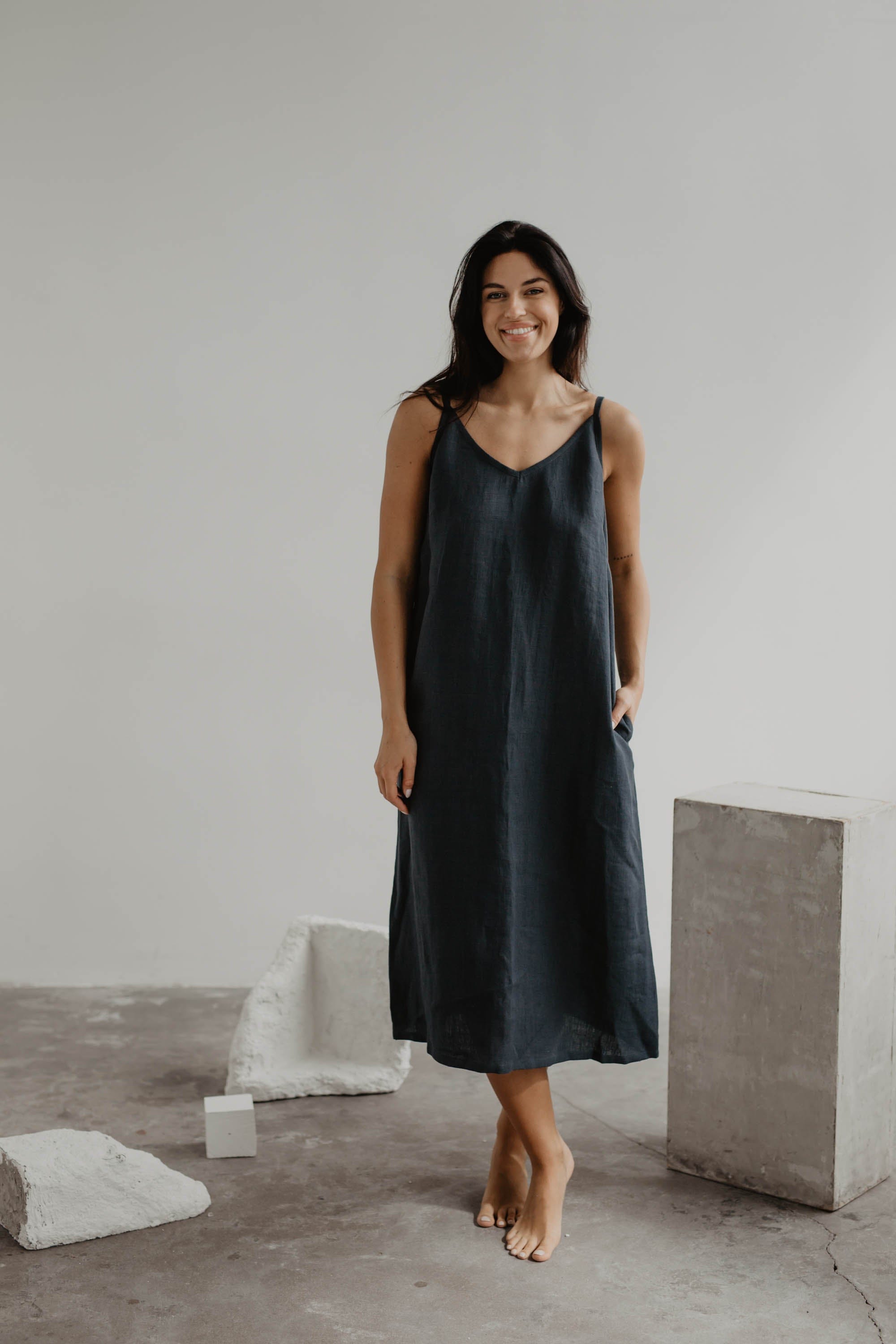 Langes Leinenkleid JAKARTA - Anthrazit
