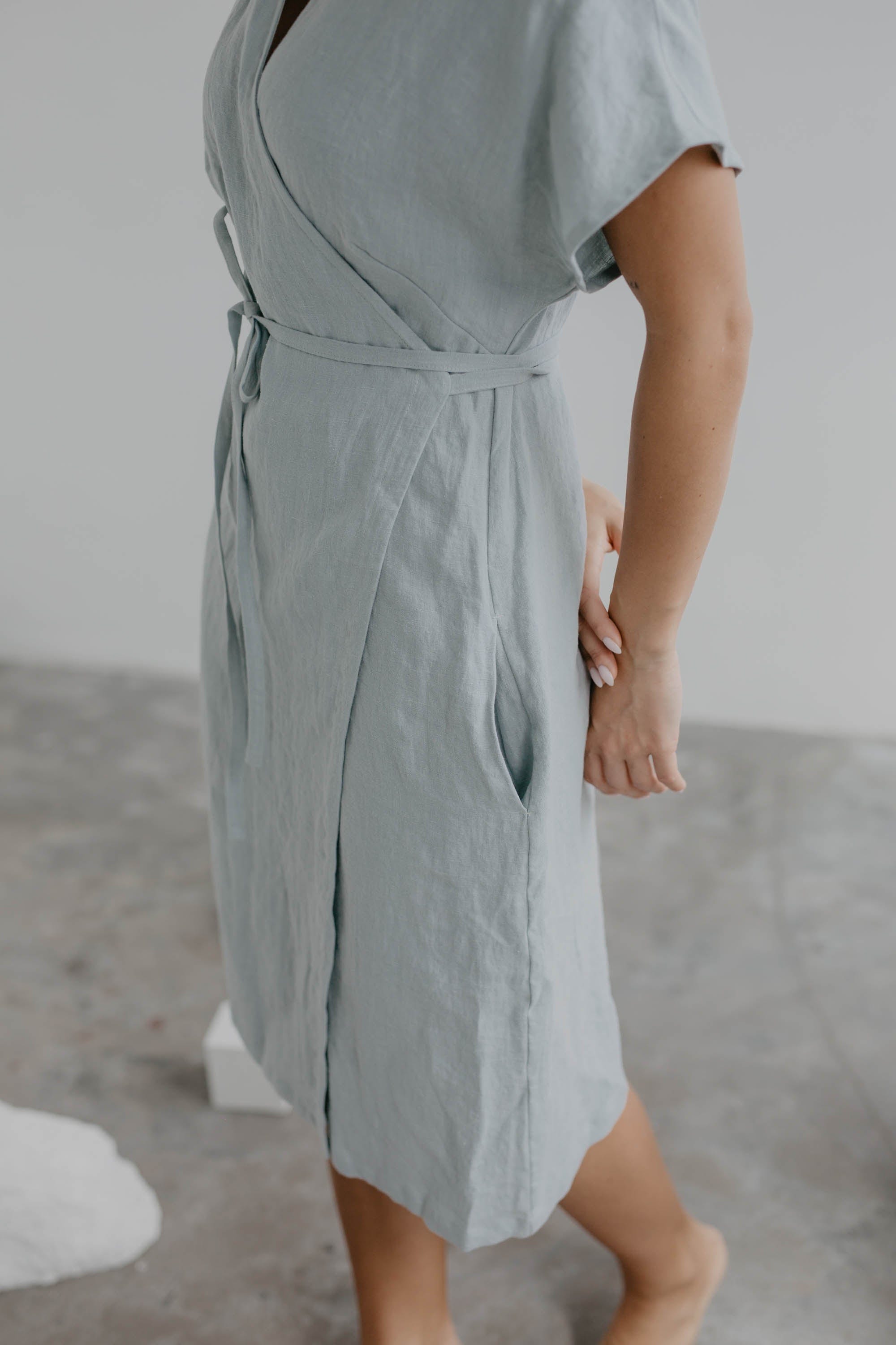Leinenwickelkleid OLIVIA - Salbeigrun