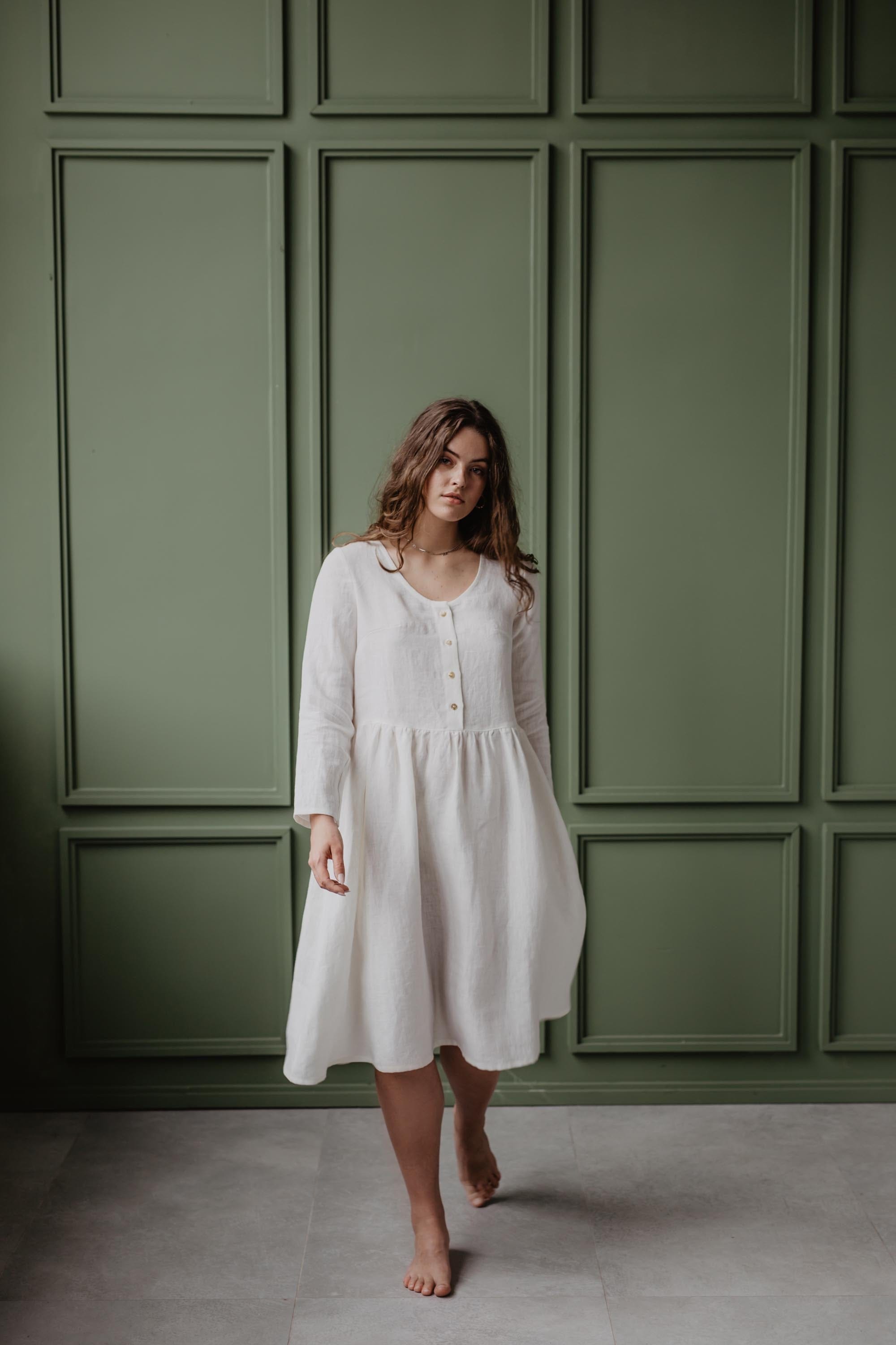 AmourLinen Leinenkleid M / Weiß Lapland mittellanges Leinenkleid M Weiß Lapland mittellanges Leinenkleid M Weiß