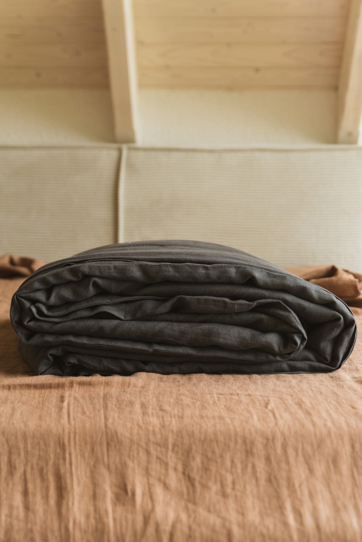 AmourLinen Leinen-Bettbezug Leinen-Bettbezug in Anthrazit Anthrazitfarbener (dunkelgrauer) Leinen-Bettbezug | AmourLinen