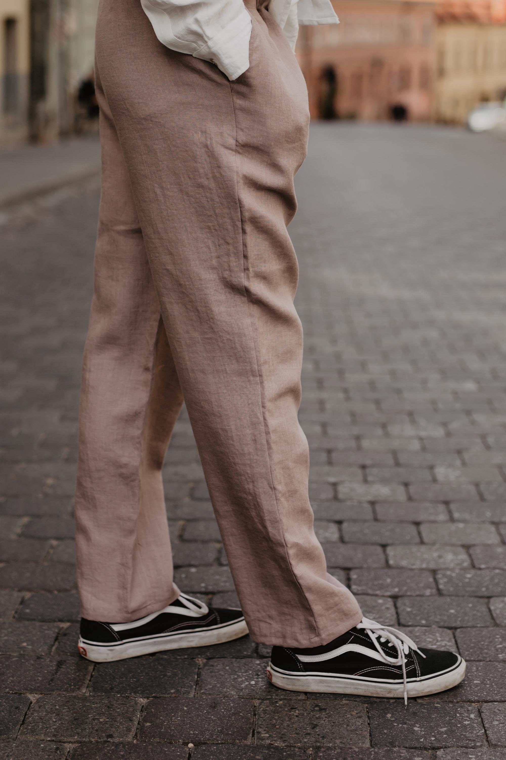 Close Up Of Dusty Rose Color Linen Pants